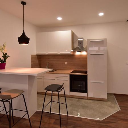 Apartman Sara Zadar Bagian luar foto
