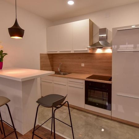Apartman Sara Zadar Bagian luar foto
