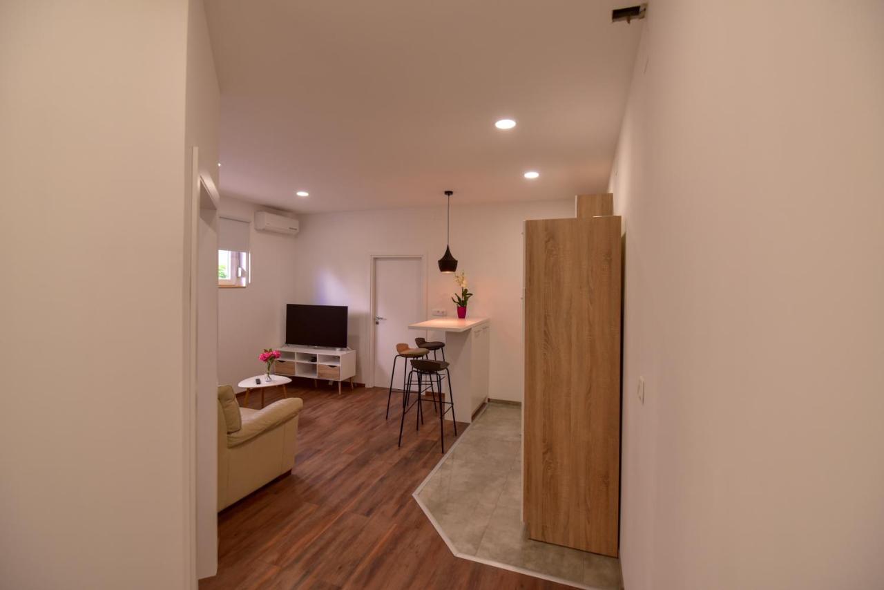 Apartman Sara Zadar Bagian luar foto