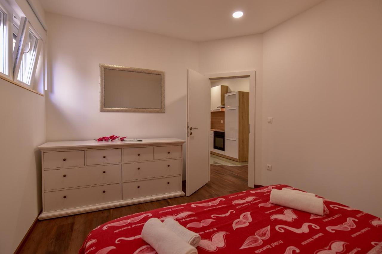 Apartman Sara Zadar Bagian luar foto