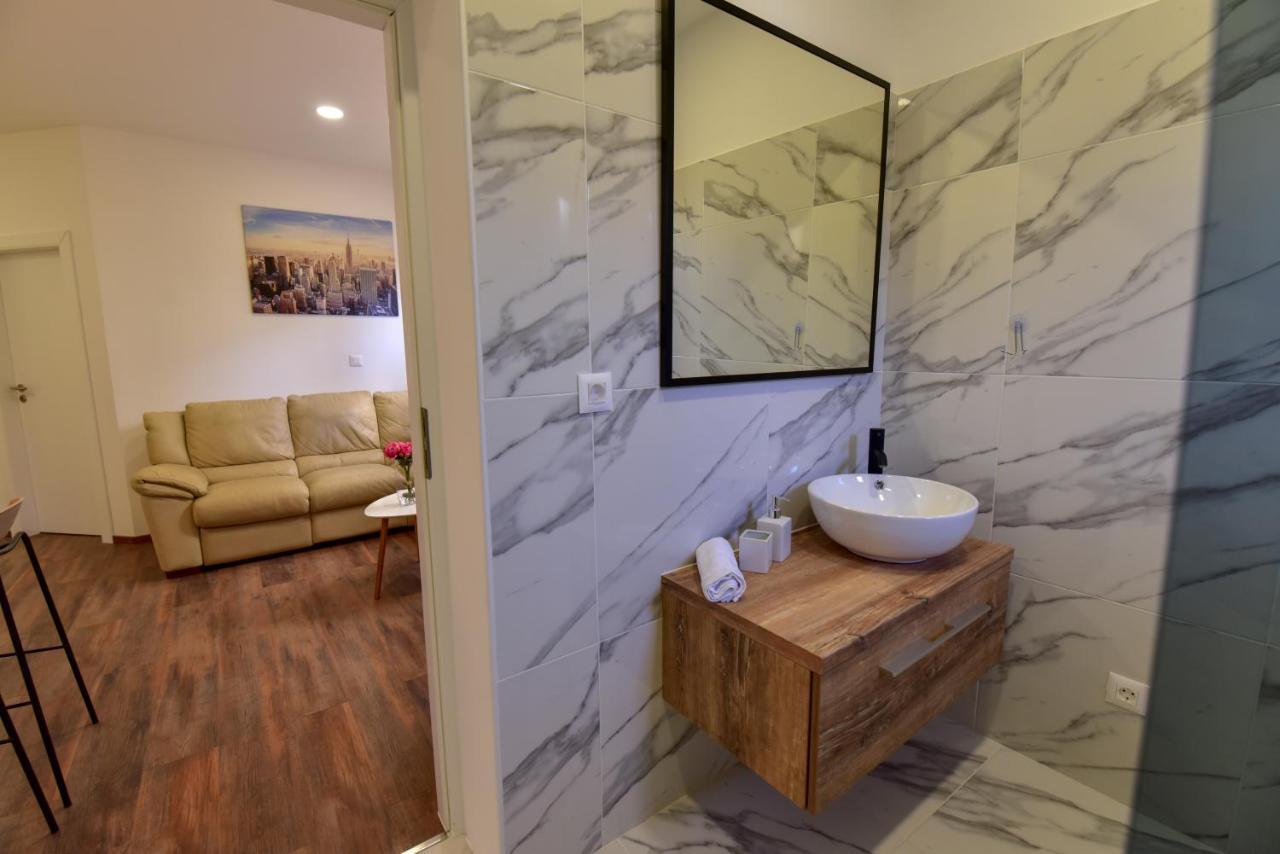 Apartman Sara Zadar Bagian luar foto