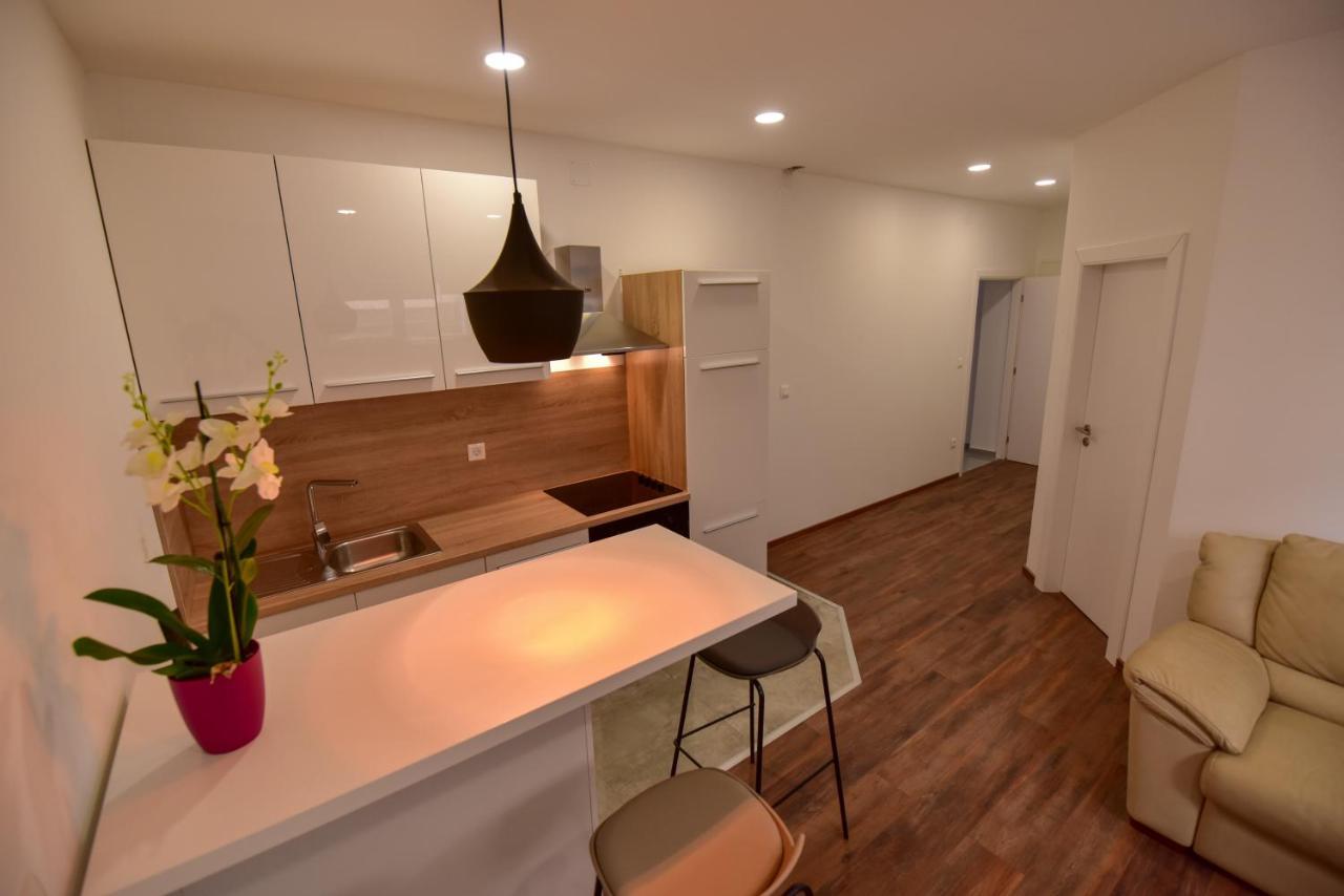 Apartman Sara Zadar Bagian luar foto