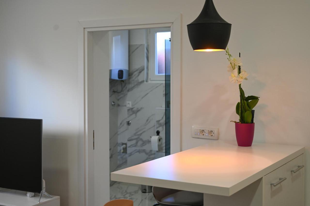 Apartman Sara Zadar Bagian luar foto
