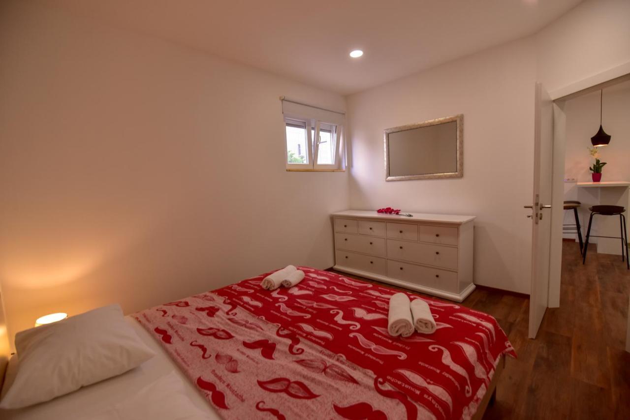 Apartman Sara Zadar Bagian luar foto